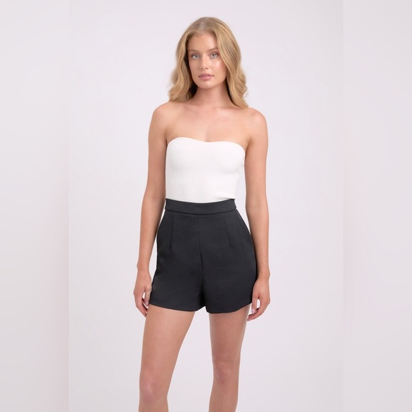 NWT Kookai black wafer shorts. Size 36 - Picture 1 of 12